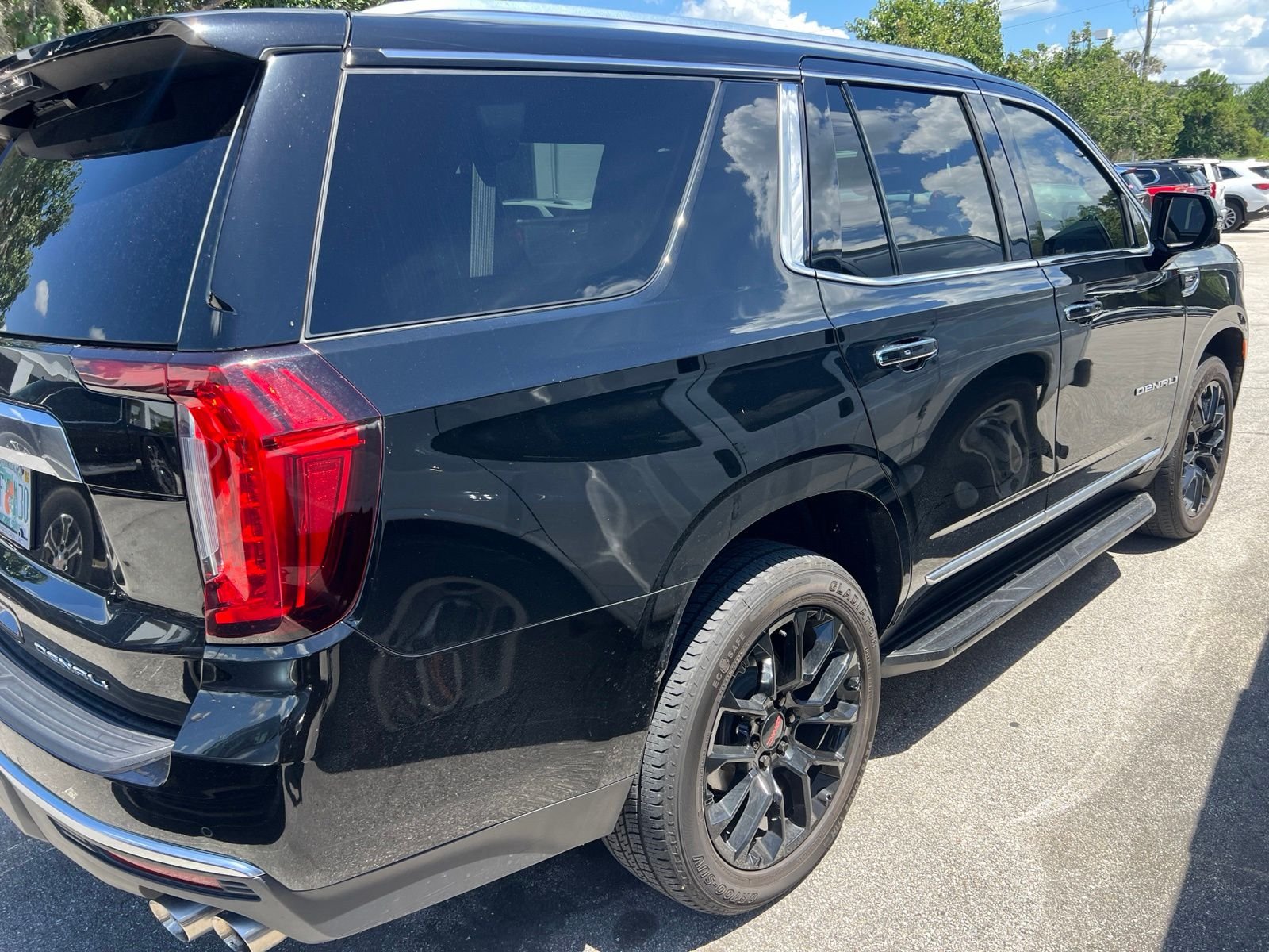 Used 2022 Black GMC Denali image 4
