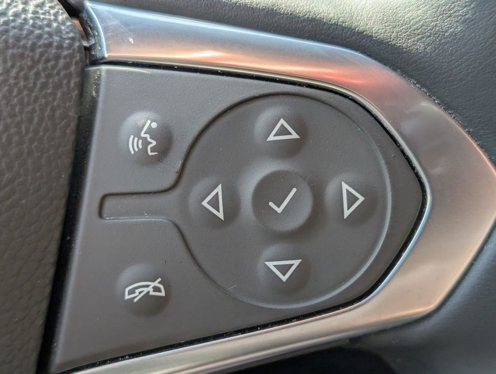 Used 2023 White Chevrolet LT image 19