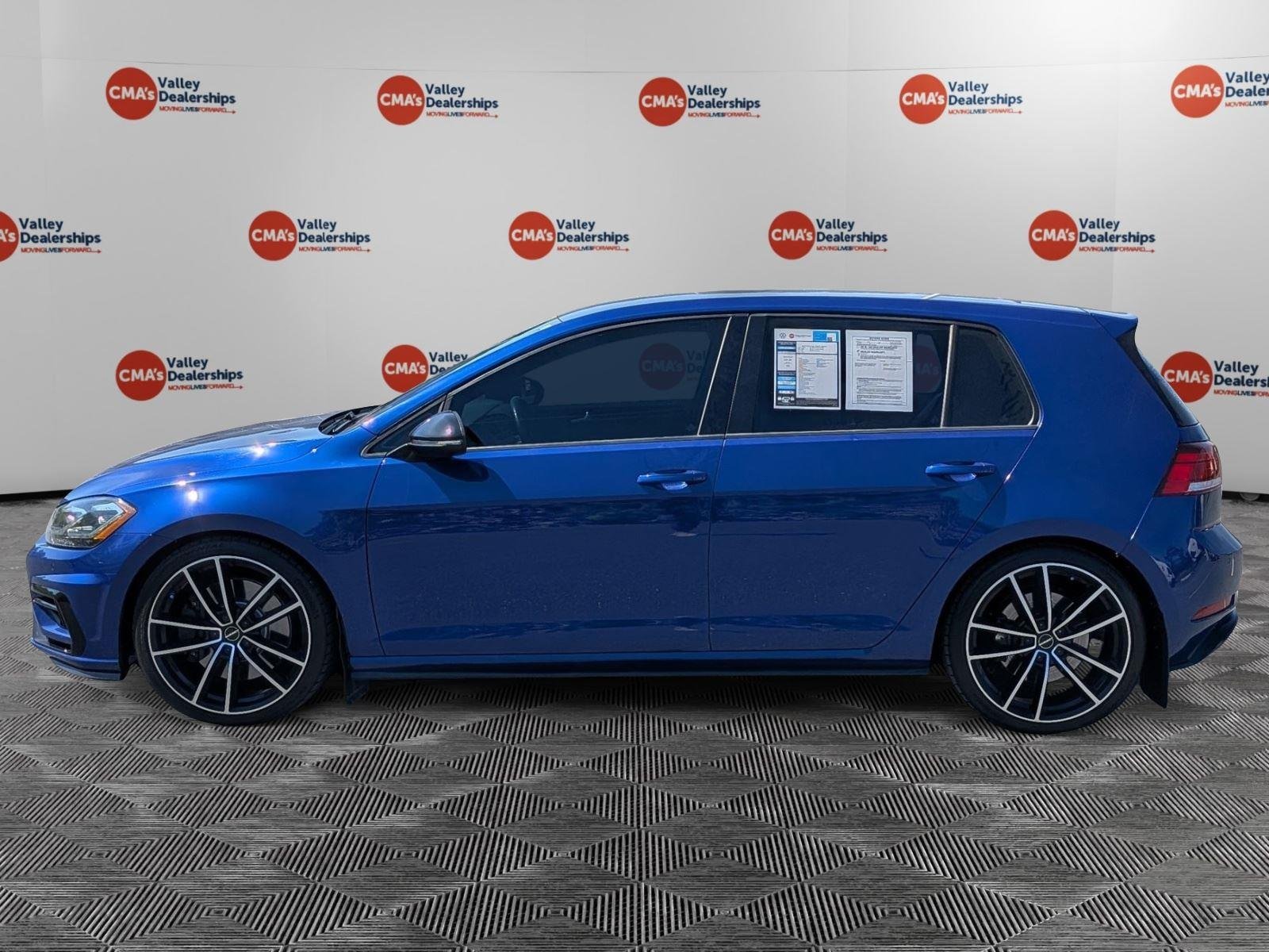 Used 2018 Lapiz Blue Metallic Volkswagen 4Motion image 8