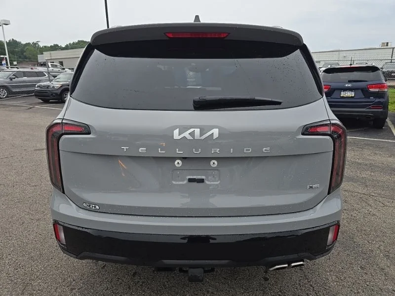 Used 2024 Gray Kia EX X-Line image 7