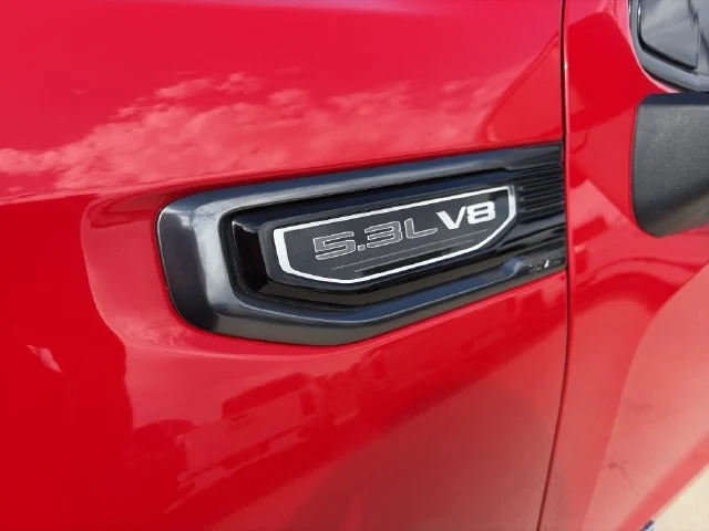 Used 2021 Red GMC AT4 image 3