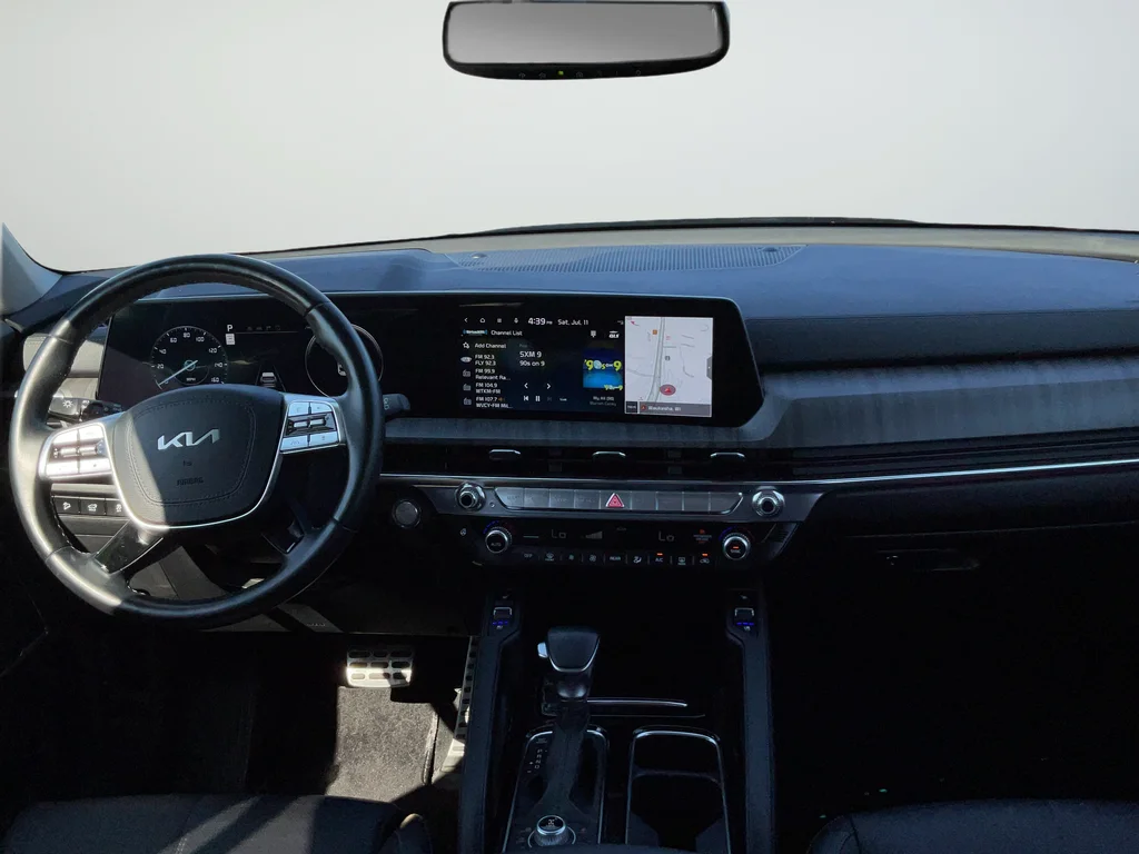 Certified Used 2024 Gray Kia SX image 31