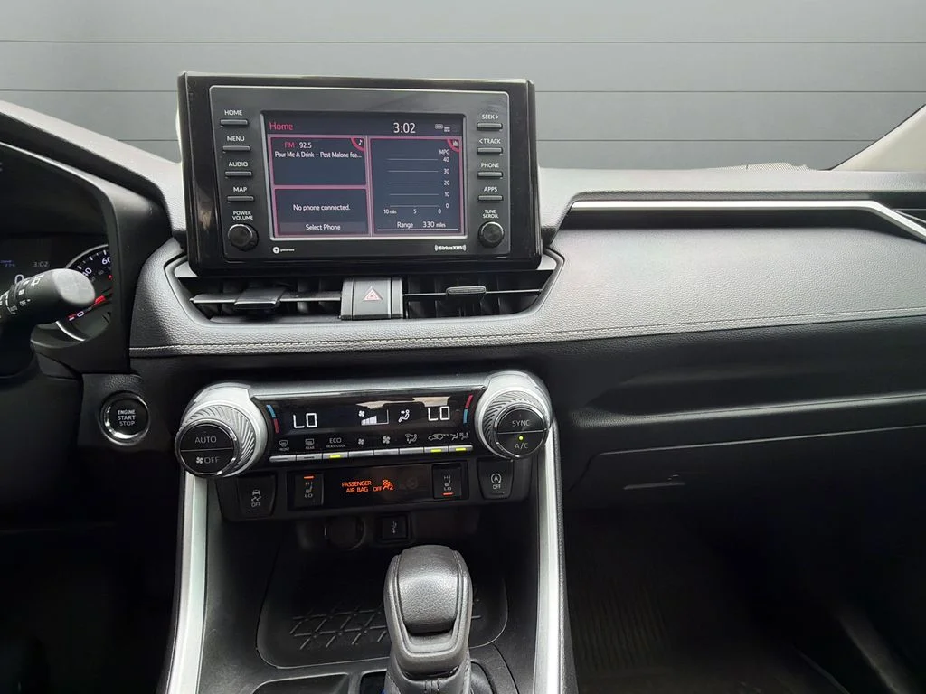 Used 2022 Blue Toyota XLE image 17