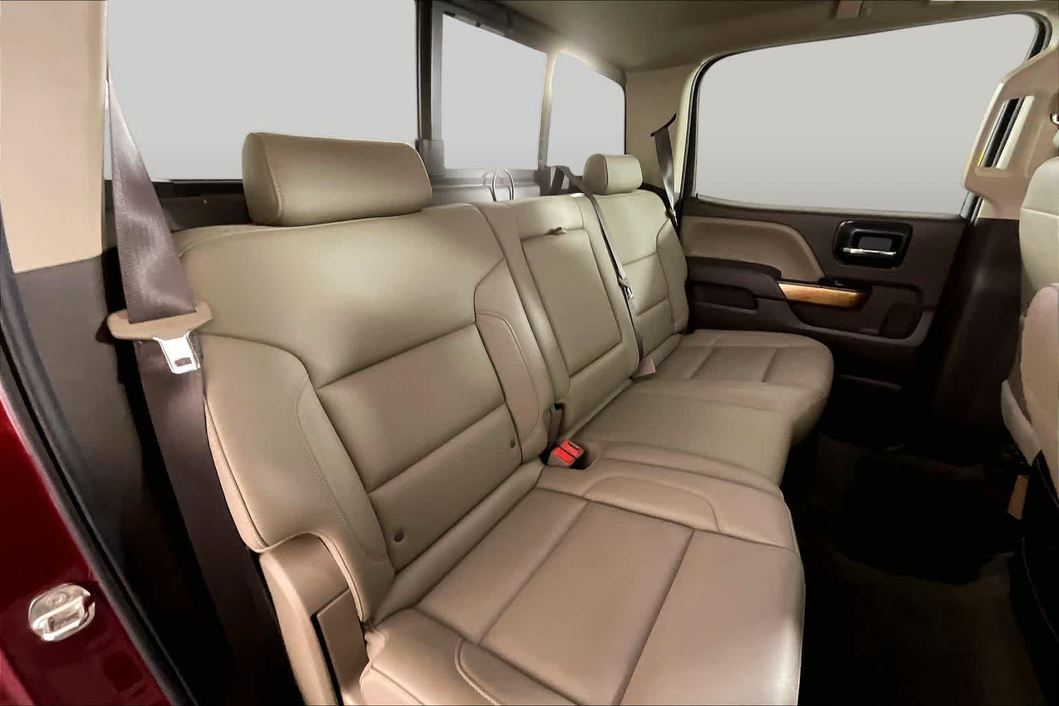 Used 2018 Cajun Red Tintcoat Chevrolet LTZ image 20