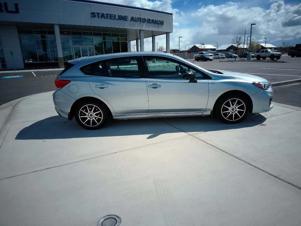 4S3GTAA65K3705196