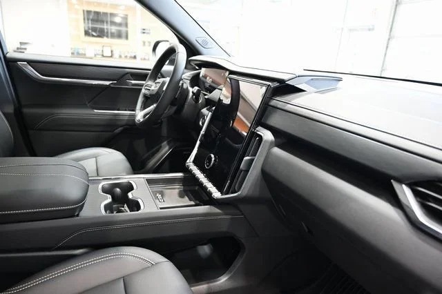 2026 GMC Acadia Elevation - Photo 14
