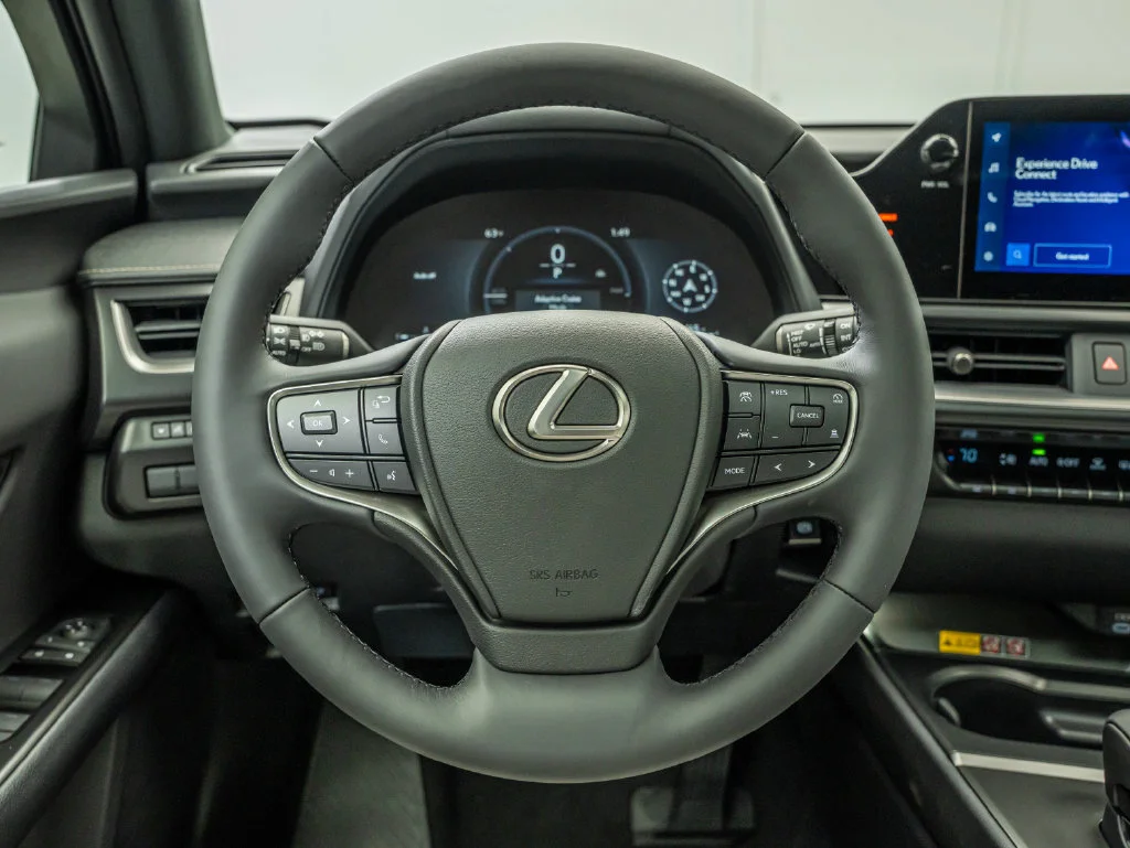 New 2026 Ultra White with Obsidian roof Lexus F SPORT DESIGN AWD image 38