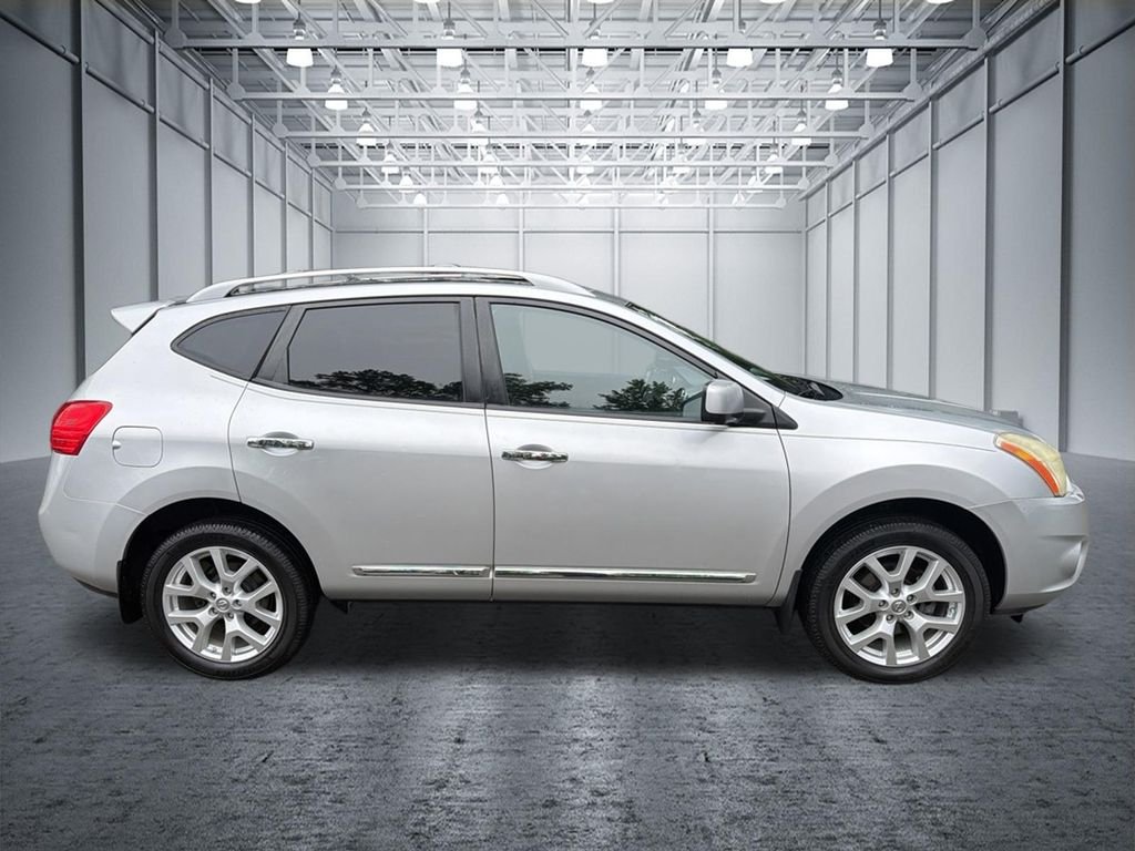 Used 2012 Silver Nissan SL image 6
