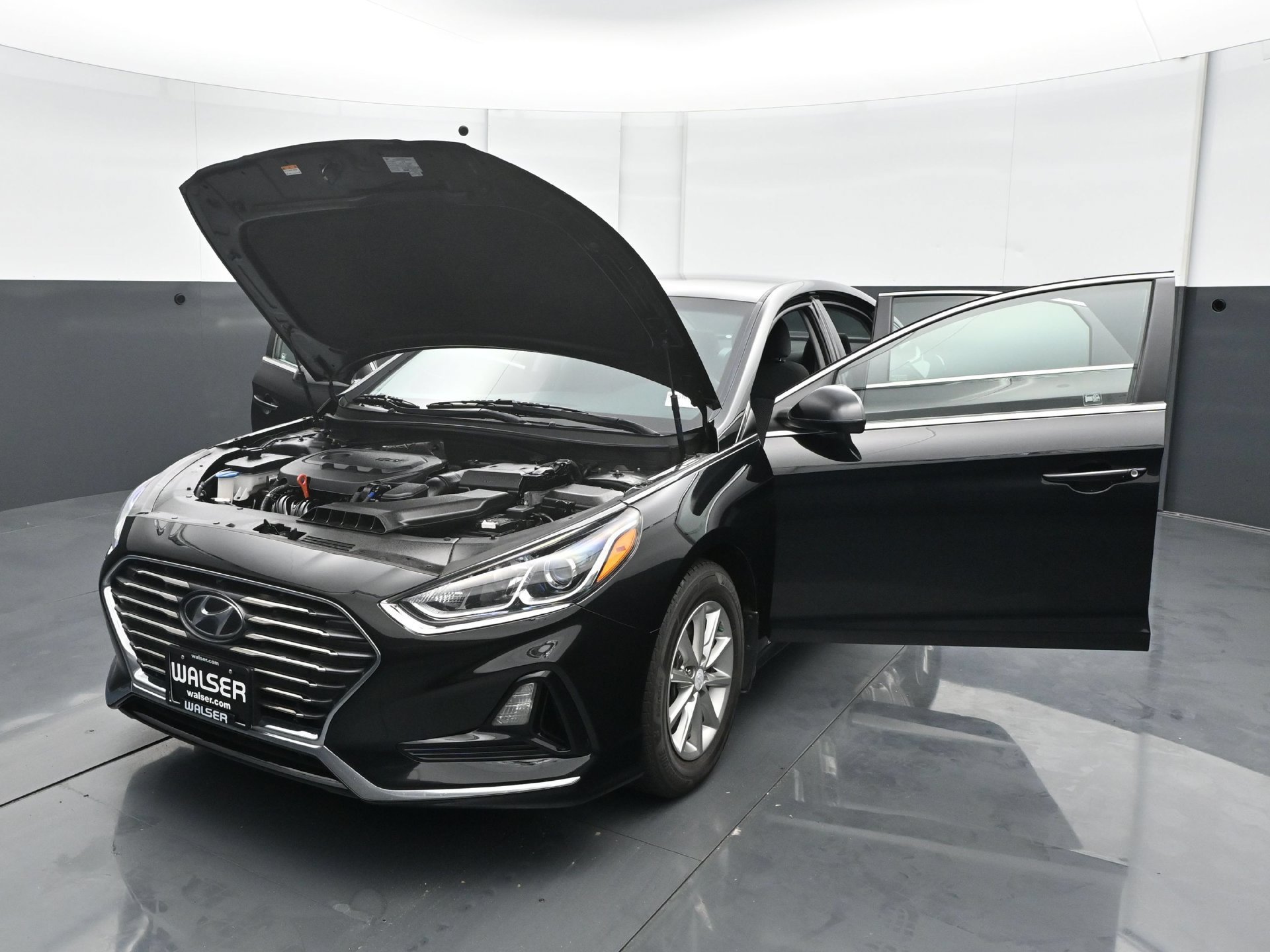 Used 2019 Phantom Black Hyundai SE 2.4L image 25