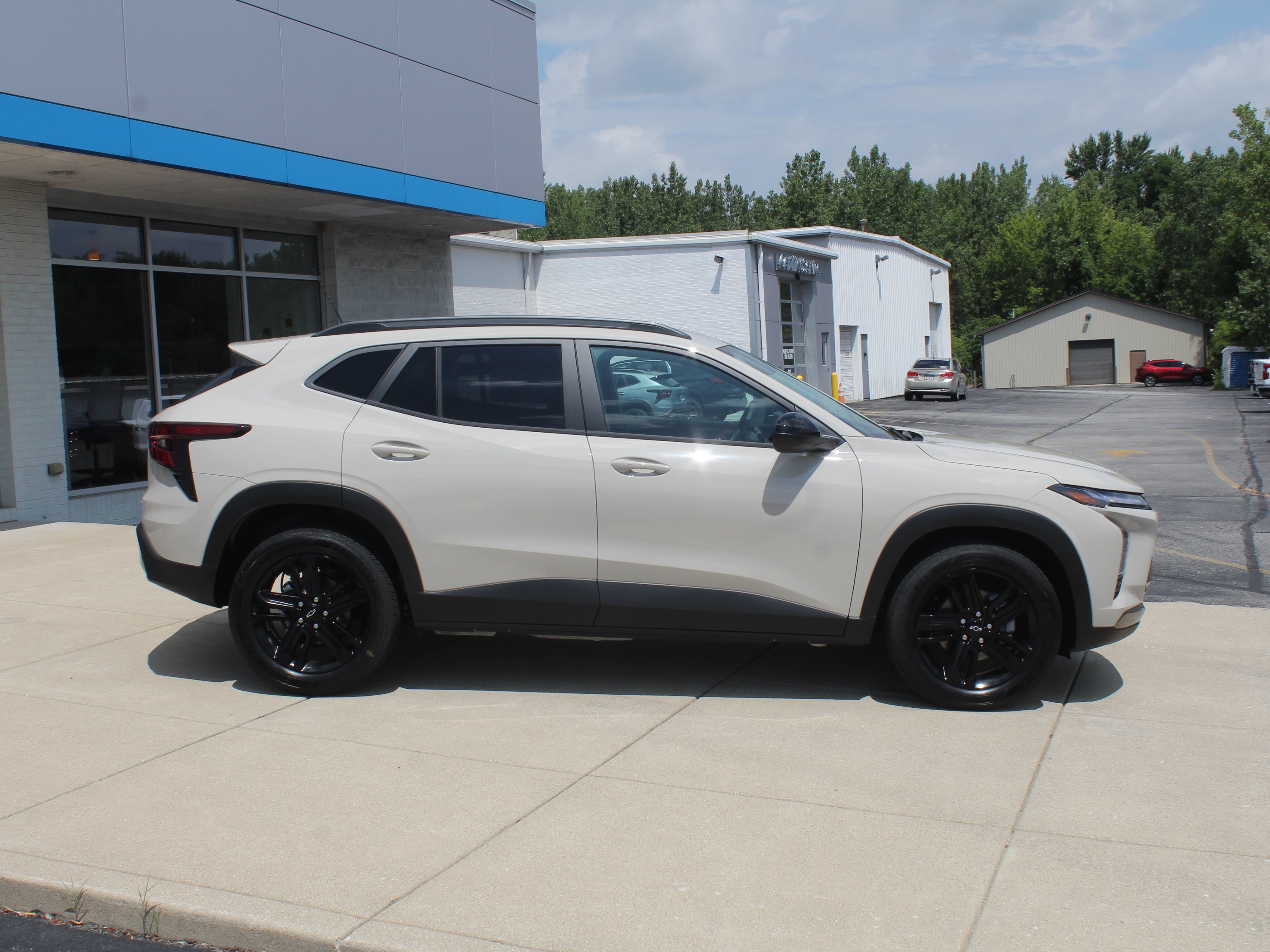 2026 Chevrolet Trax Activ - Photo 3
