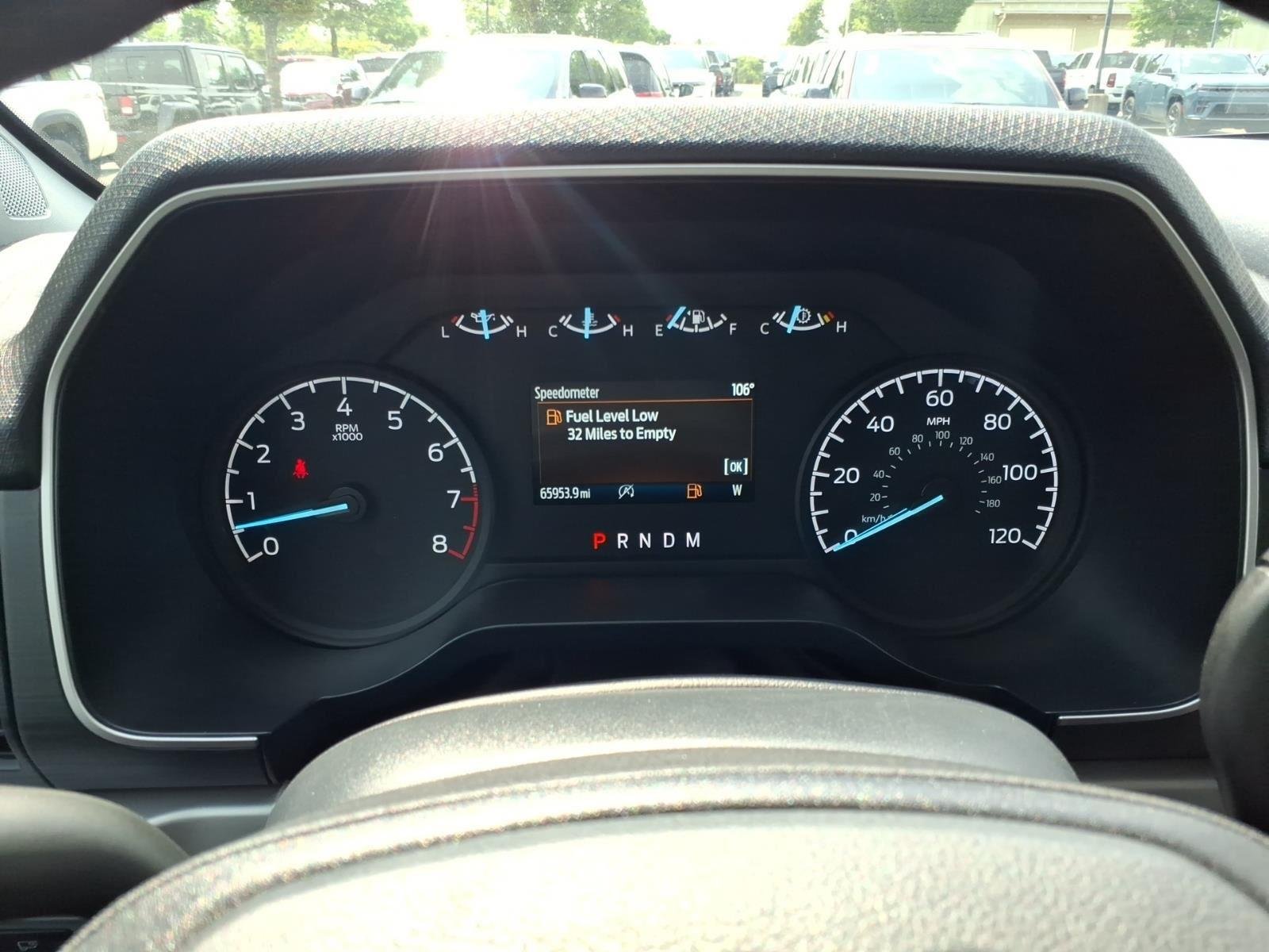 Used 2022 Oxford White Ford XLT image 22