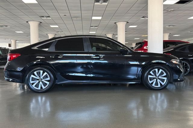 Certified Used 2023 Crystal Black Pearl Honda LX image 3