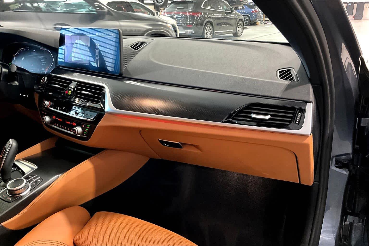Used 2022 Bluestone Metallic BMW 530i image 17