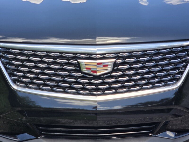 Used 2024 Black Metallic CADILLAC FWD 4DR PREMIUM LUXURY image 9