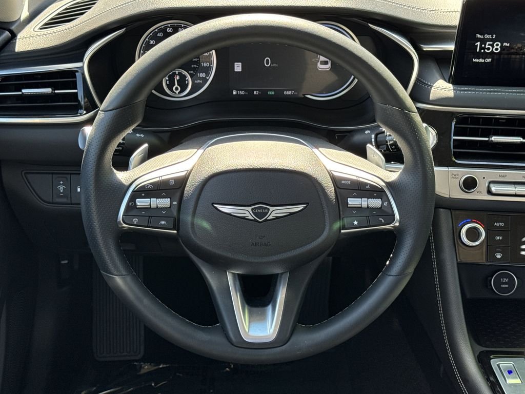 Used 2025 Black Genesis 2.5T image 23