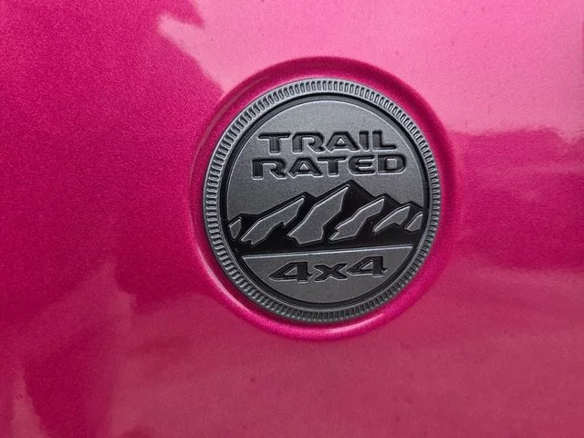 New 2026 Tuscadero Pearl-Coat Exterior Paint Jeep Sport image 13
