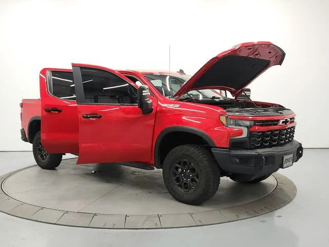 2023 Chevrolet Silverado 1500 ZR2 - Photo 9