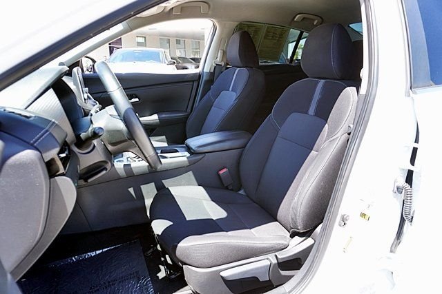 Used 2023 White Nissan SV image 20