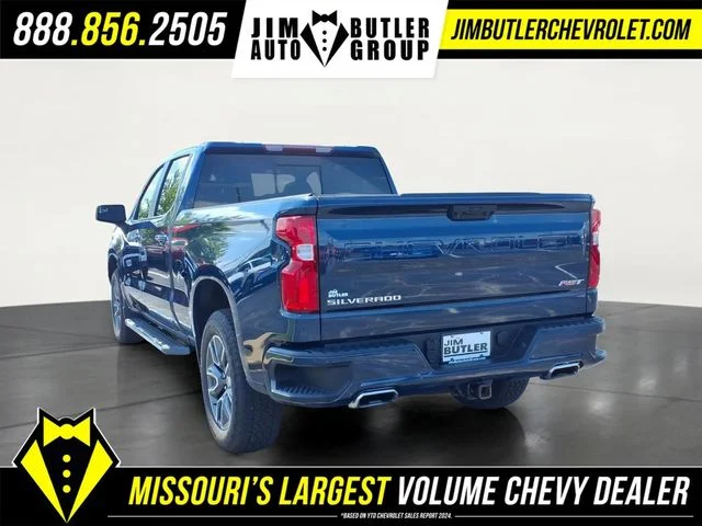 Certified Used 2022 Blue Chevrolet RST image 2