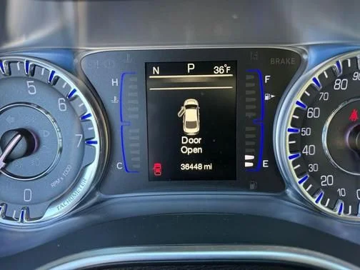 Used 2015 Black Chrysler Limited image 20