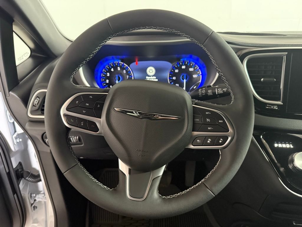 2026 Chrysler Voyager LX - Photo 18