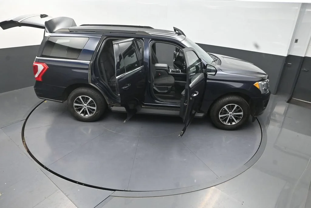 Used 2021 Blue Ford XL image 22