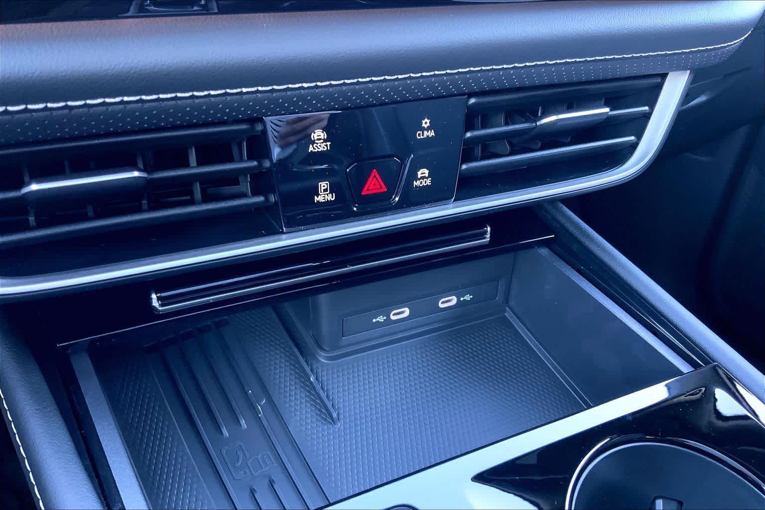 New 2026 Deep Black Pearl Volkswagen 2.0T SEL image 19