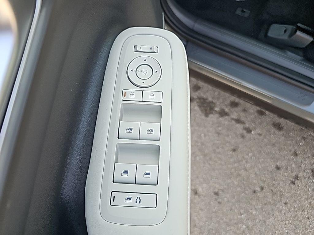 2026 Hyundai Santa Fe Limited - Photo 11