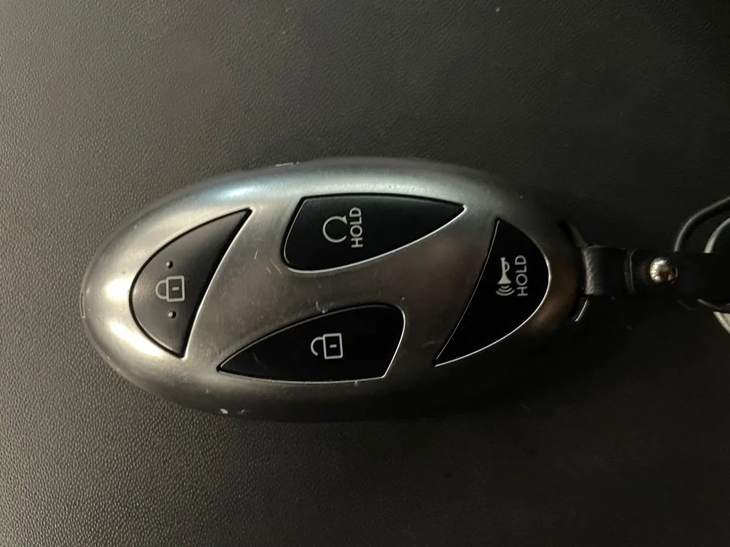 Used 2024 Gray Hyundai SEL image 18