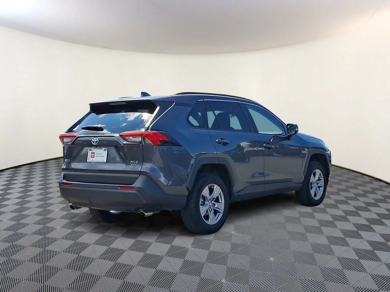 Certified Used 2025 Magnetic Gray Metallic Toyota XLE image 5