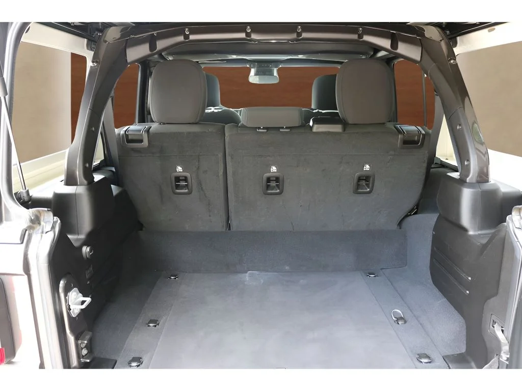 Used 2025 Gray Jeep Rubicon 4xe image 18