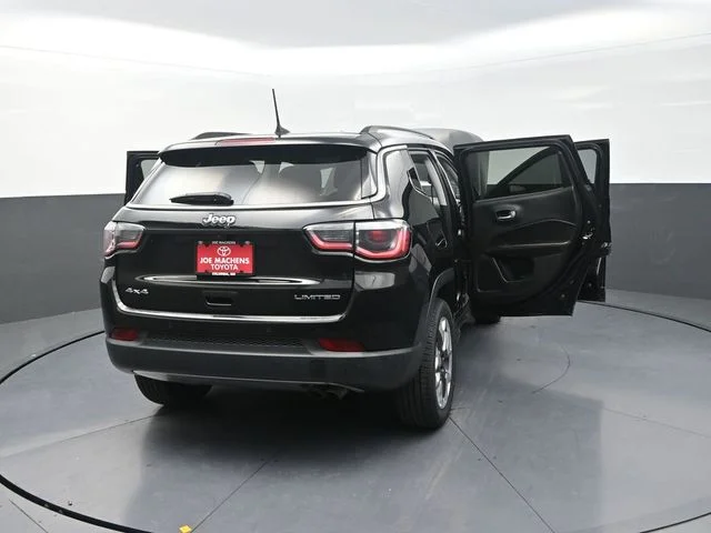 Used 2018 Black Jeep Limited image 43