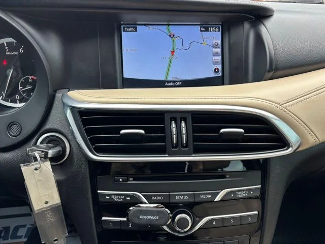 Used 2017 Silver INFINITI Premium image 28