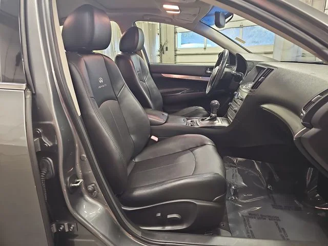 Used 2012 Gray INFINITI X image 10
