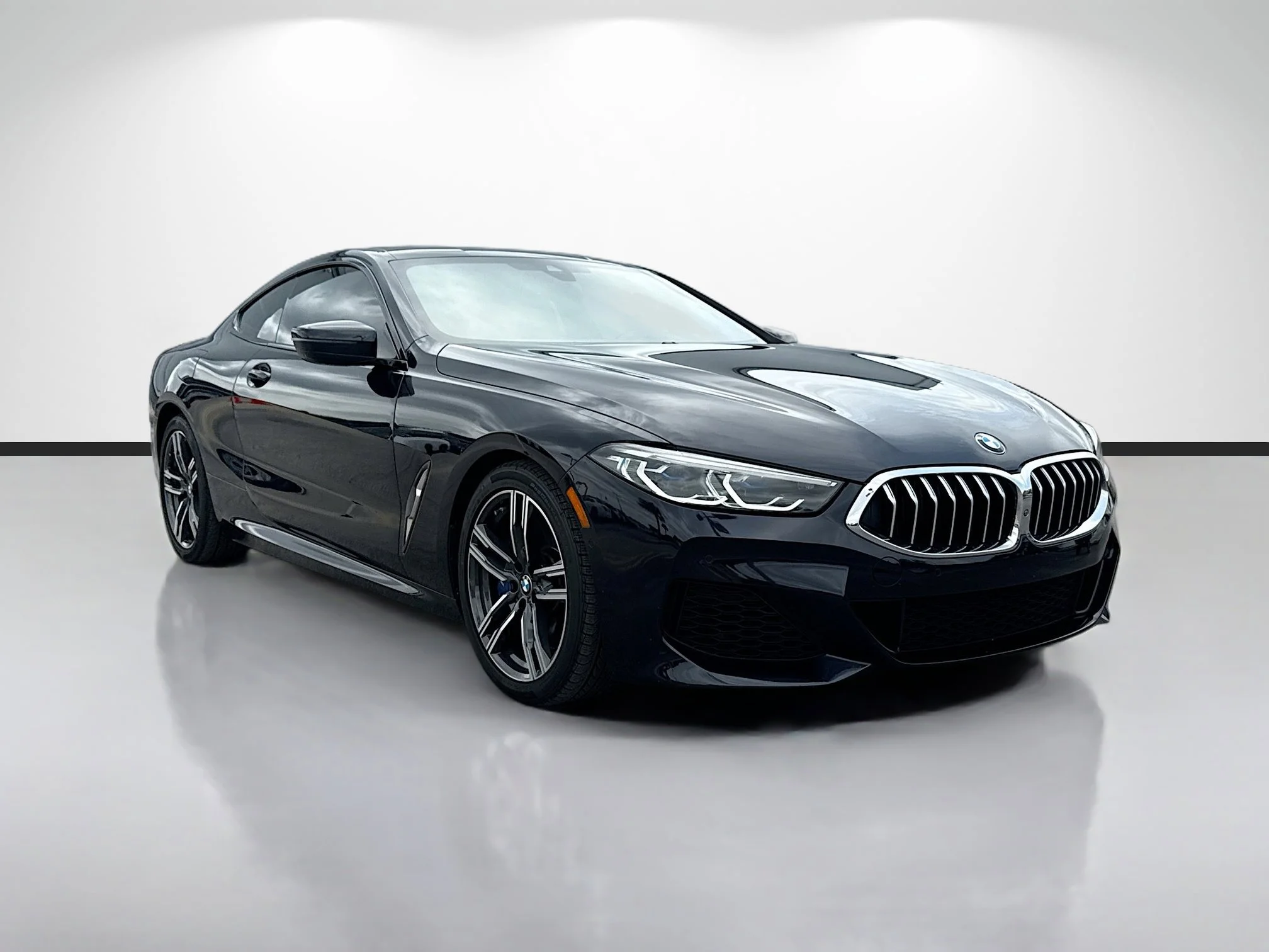 2022 BMW 8 Series 840i Coupe's photo