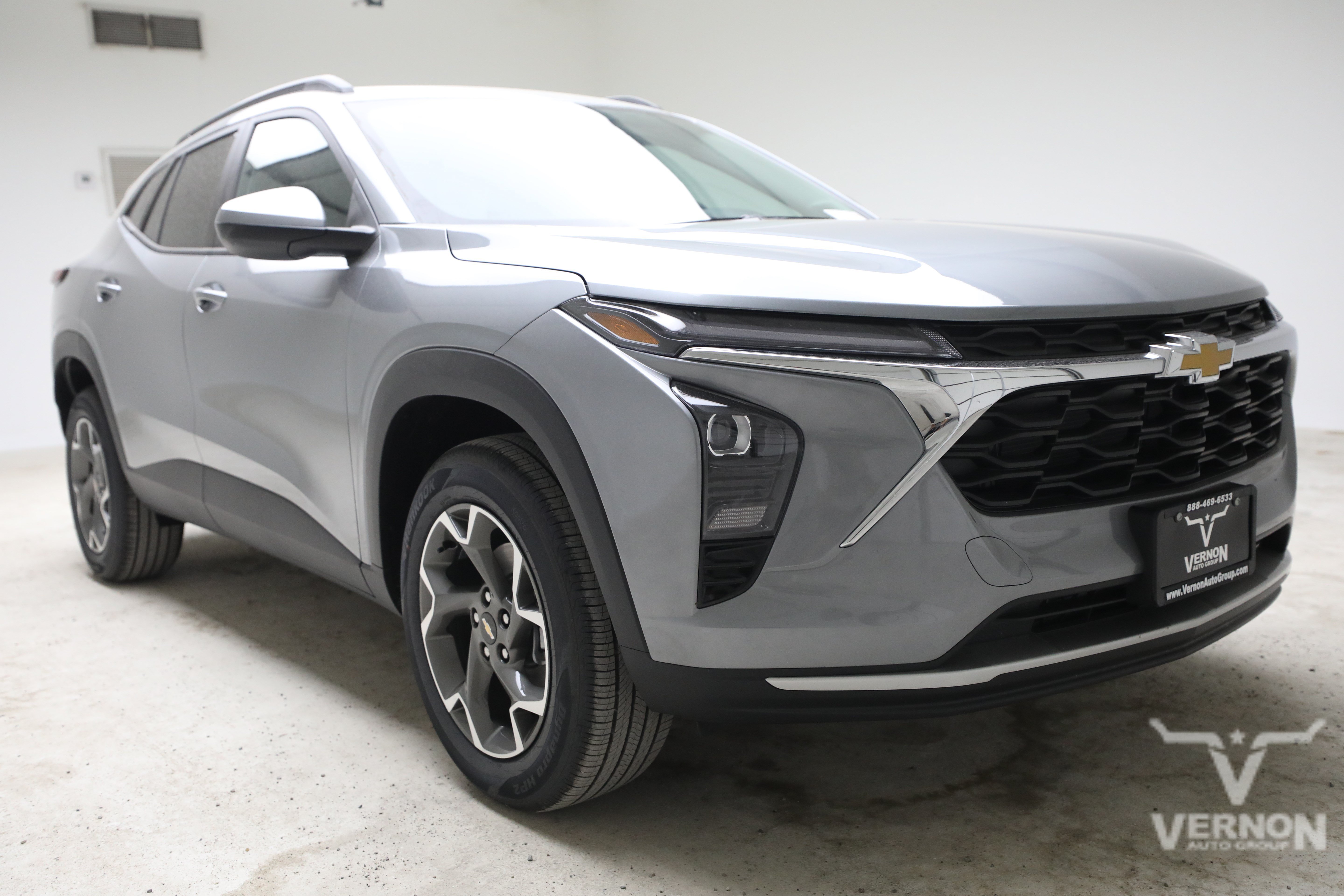 New 2026 Sterling Gray Metallic Chevrolet N image 7