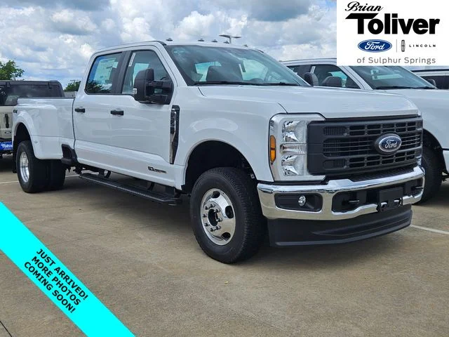 2026 Ford F-350 XL 4x4 Crew Cab 8' Box DRW's photo