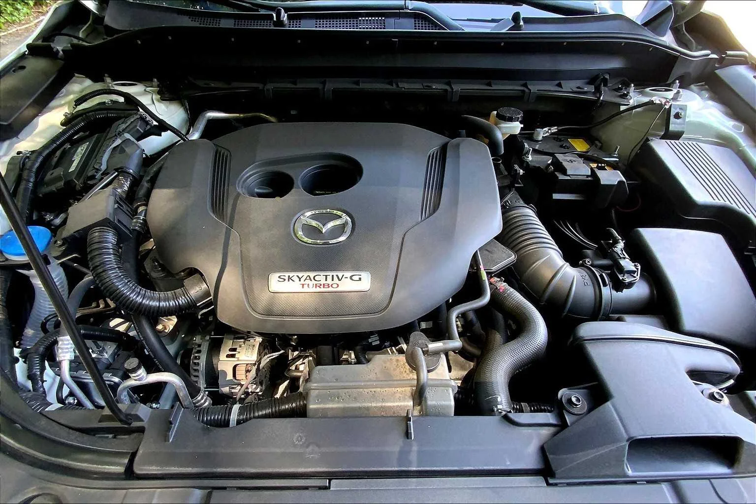 Certified Used 2025 Rhodium White Metallic Mazda 2.5 Carbon Turbo image 14