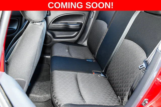 Used 2024 Black Mitsubishi ES image 17