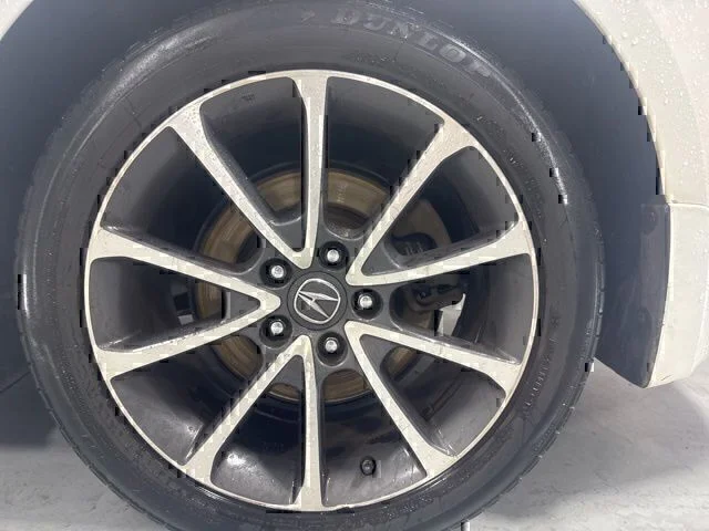 Used 2015 White Acura V6 Tech image 9