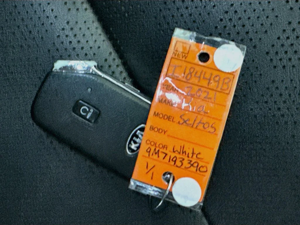 Used 2021 White Kia SX image 36