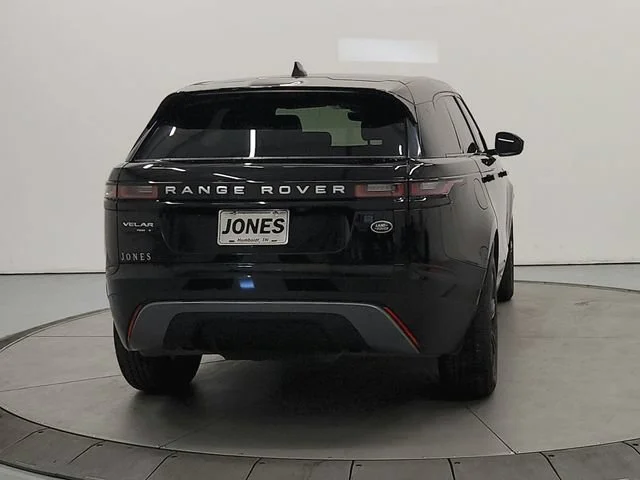 Used 2020 Black Land Rover S image 7