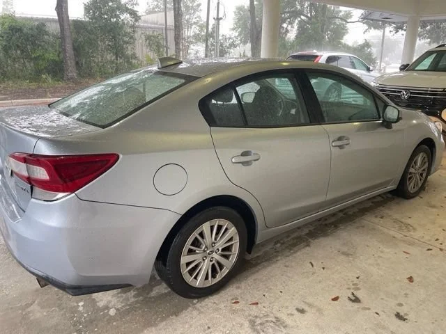 Used 2018 Ice Silver Metallic Subaru Premium image 4
