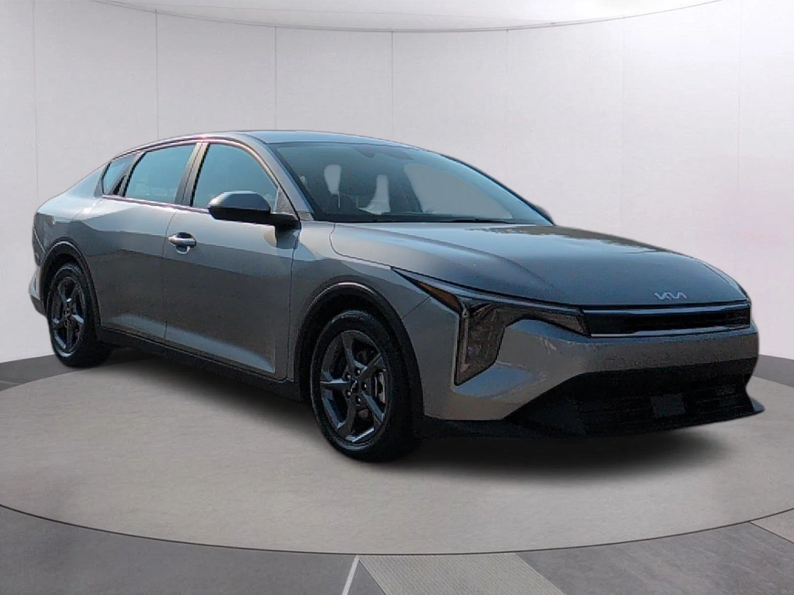 Used 2025 Steel Gray Kia LXS image 8