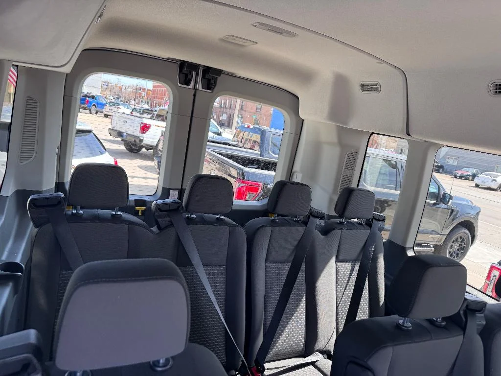 Used 2025 White Ford XL image 12