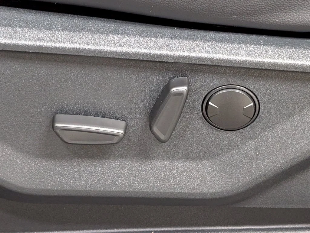 New 2026 Agate Black Metallic Ford Tremor® image 17