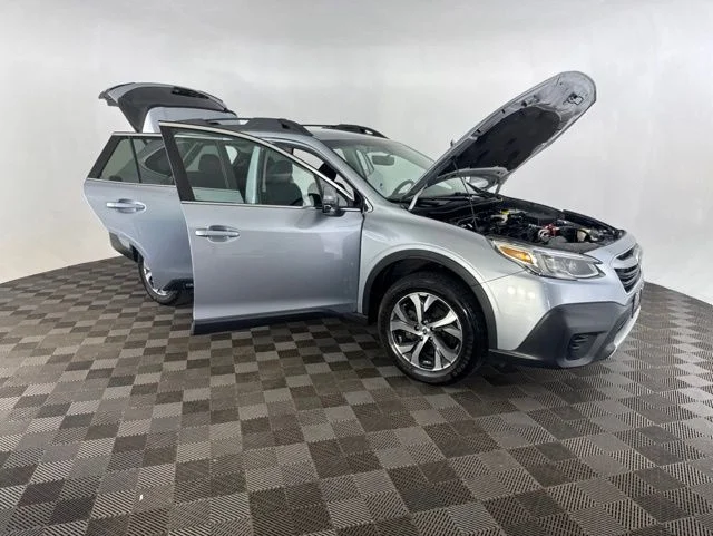 Used 2022 Silver Subaru Limited image 12
