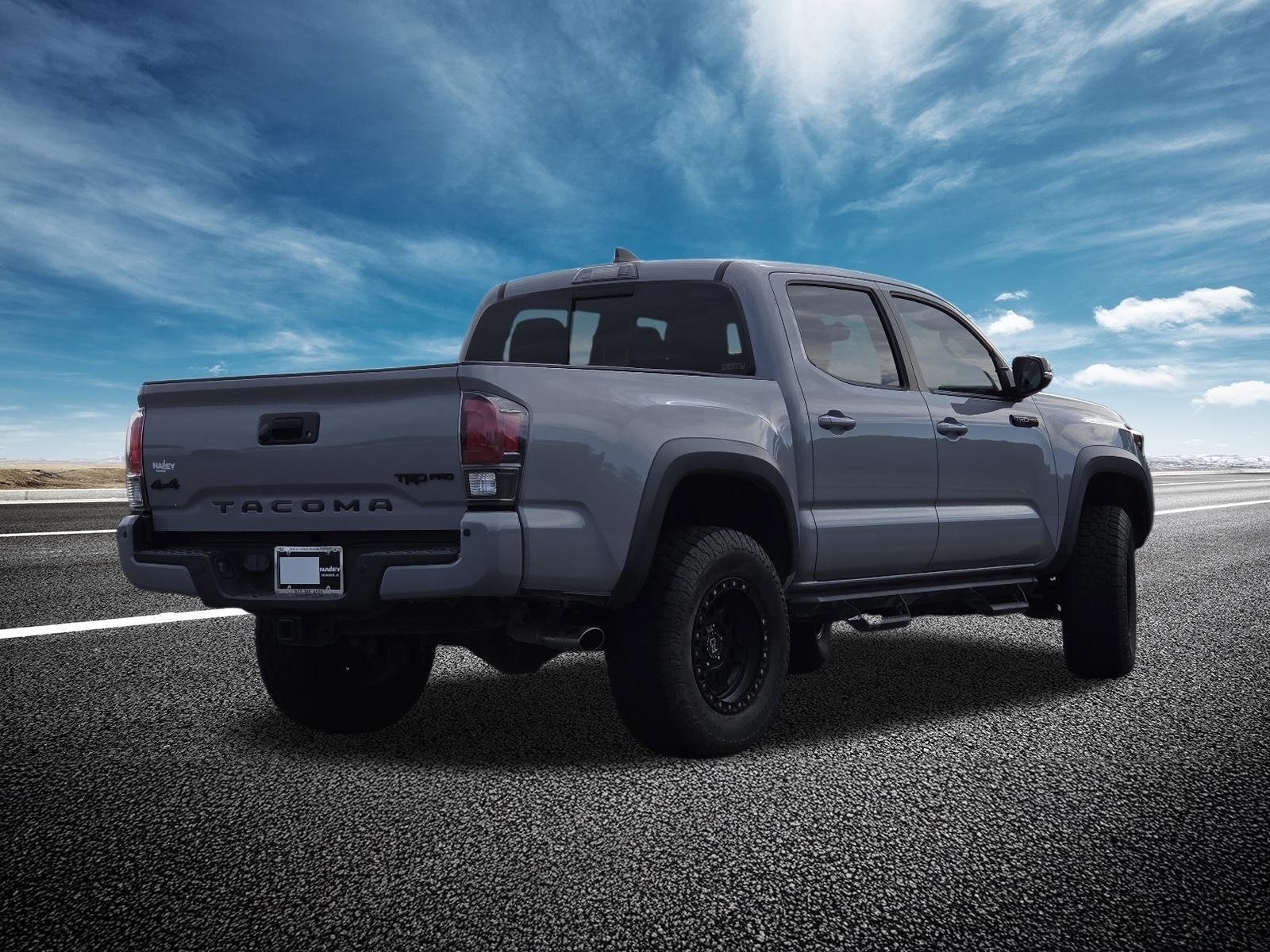 Used 2017 Cement Toyota TRD Pro Double Cab 5' Bed V6 4x4 AT image 18