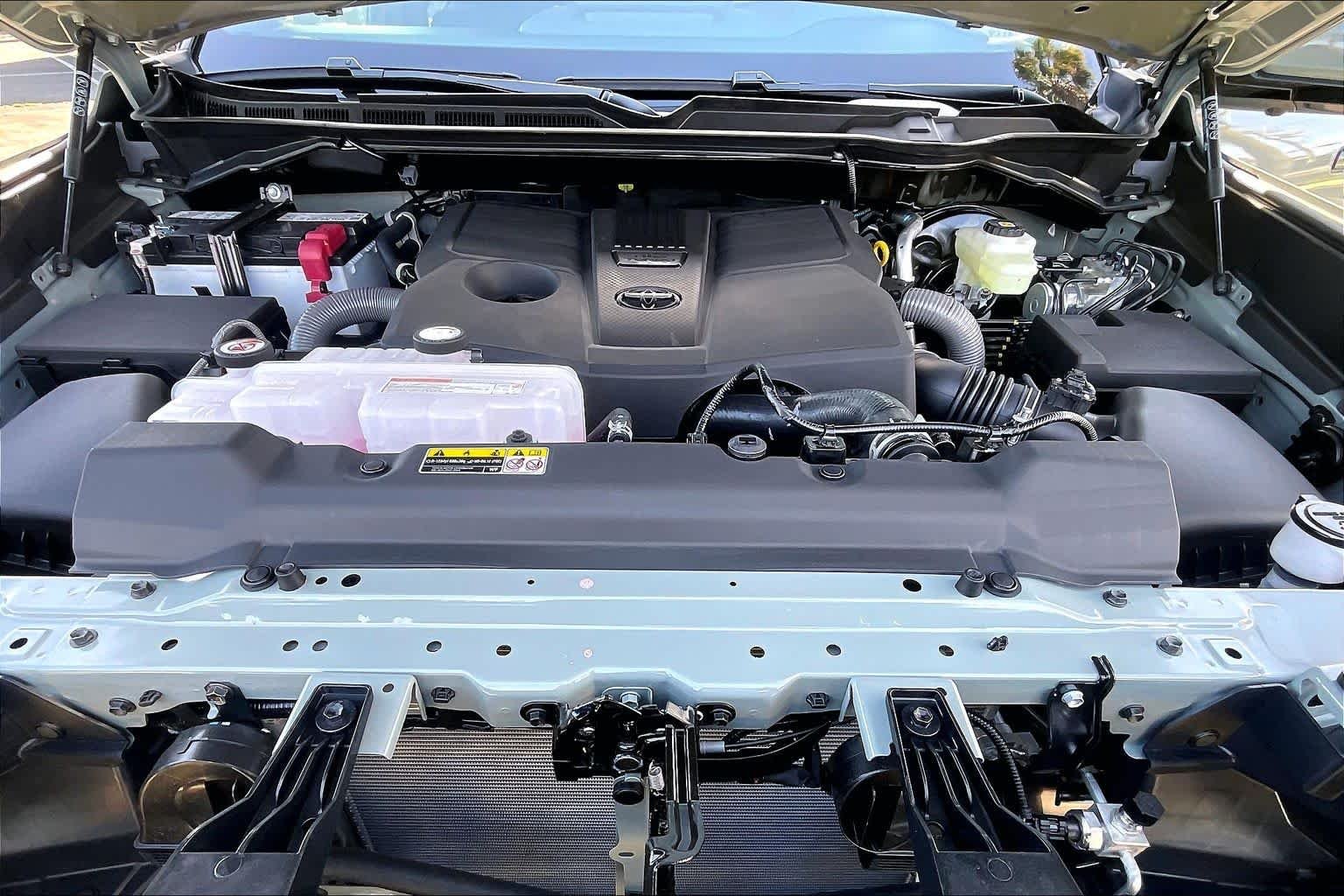 2026 Toyota Tundra Platinum - Photo 16