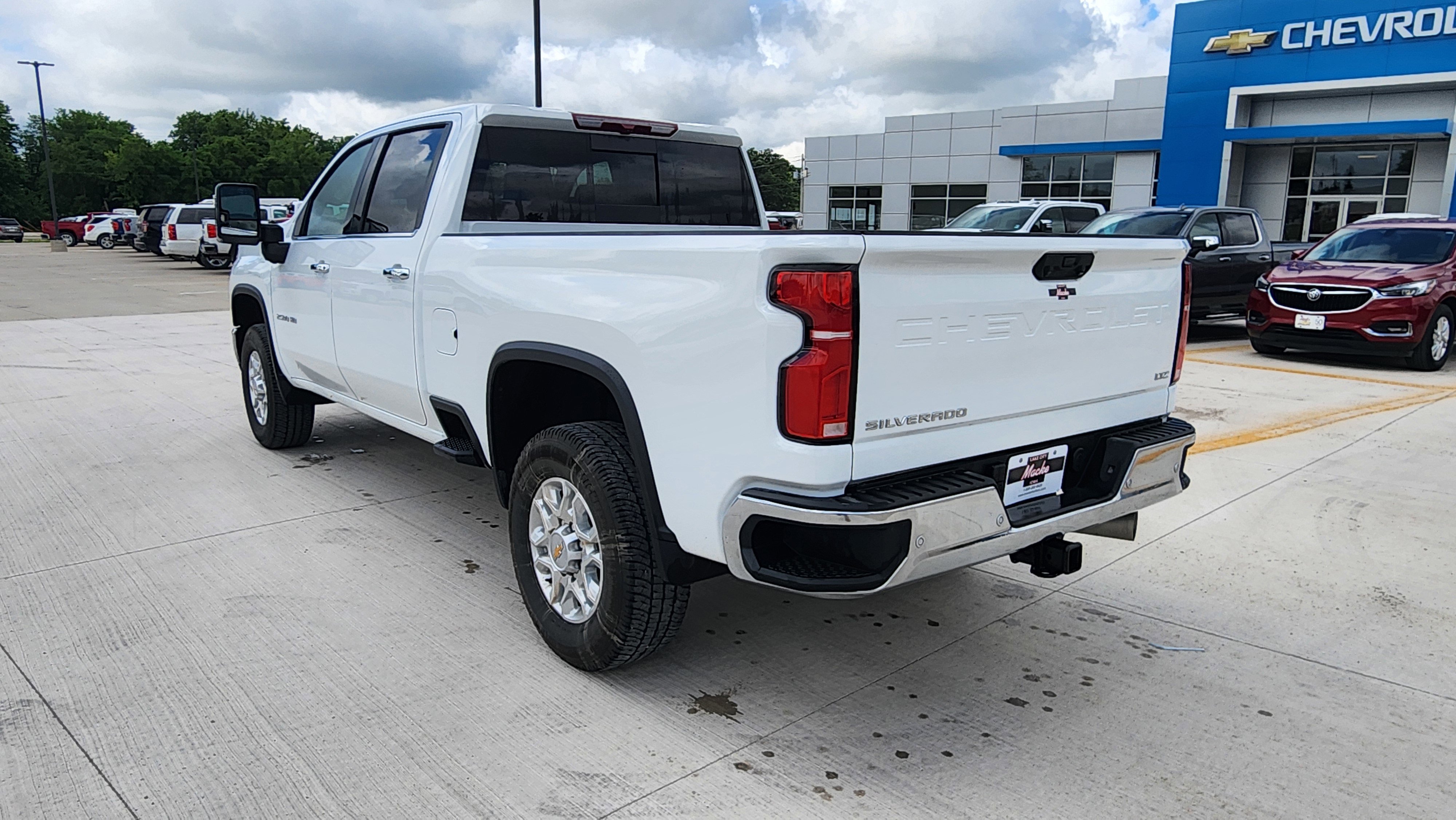 2026 Chevrolet Silverado 2500HD LTZ - Photo 8